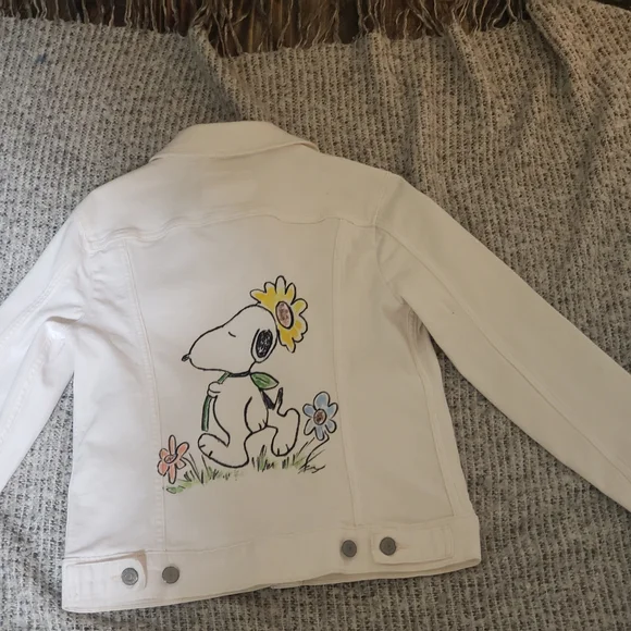 Custom Painted Snoopy & Sunflowers Denim Jacket - Picture 8 of 11